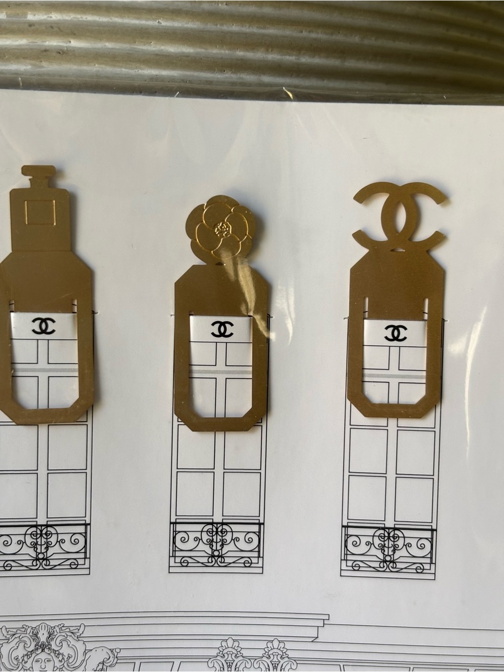Chanel Gold - Tone Metal Bookmark - Picture 4 of 6